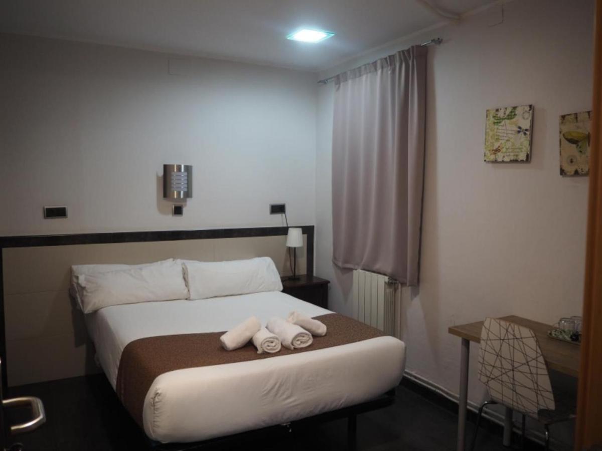 Hostal Levante Barcelona Exterior photo