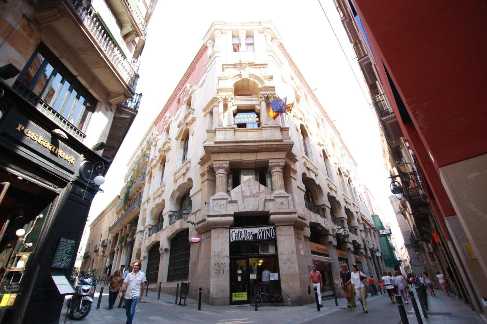 Hostal Levante Barcelona Exterior photo